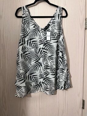 Lane Bryant chiffon Fern Print V-Neck Tank Top - Black & White